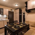 Charming, Fully-furnished, 2-bedroom By Flat Mаnager * Bansko