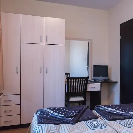Apartment Charming, Fully-furnished, 2-bedroom