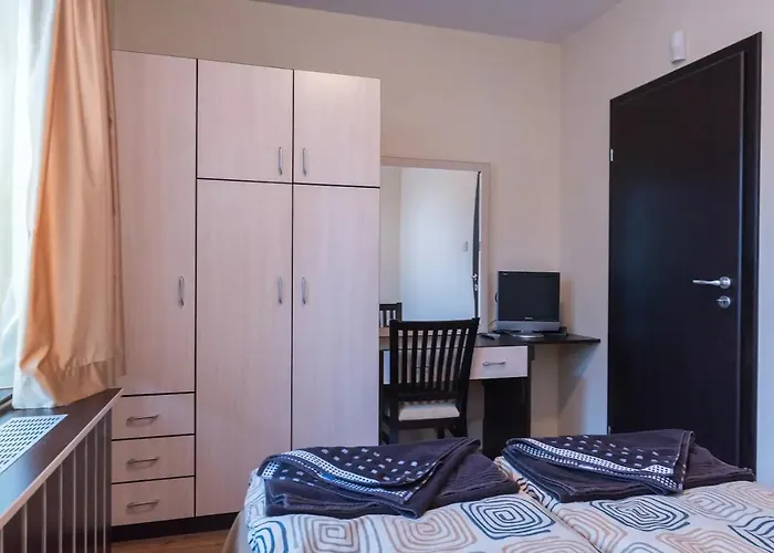 Apartment Charming, Fully-furnished, 2-bedroom By Flat Mаnager